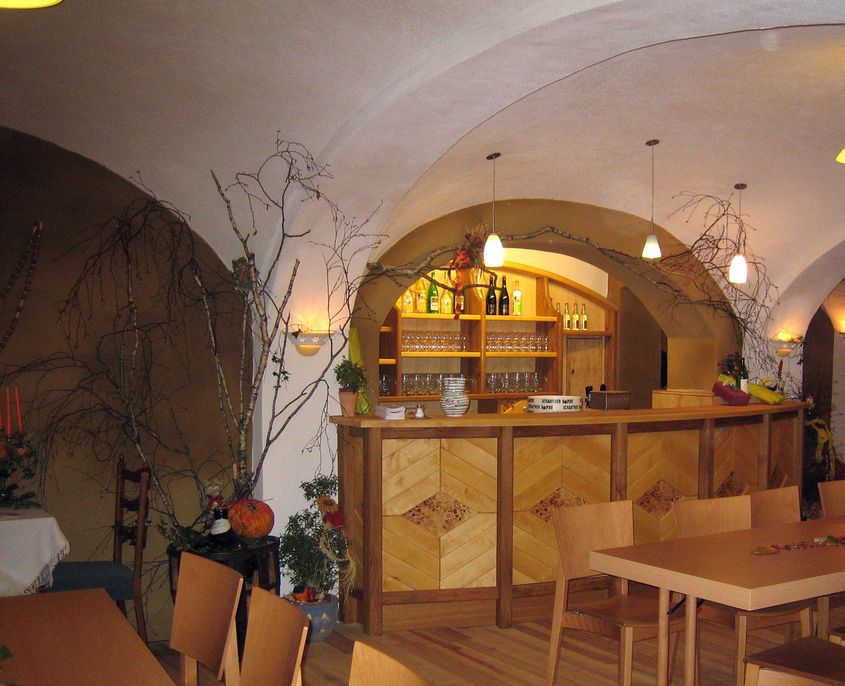 Lehmputz in Gasthaus mit historischem Vollziegelgewölbe